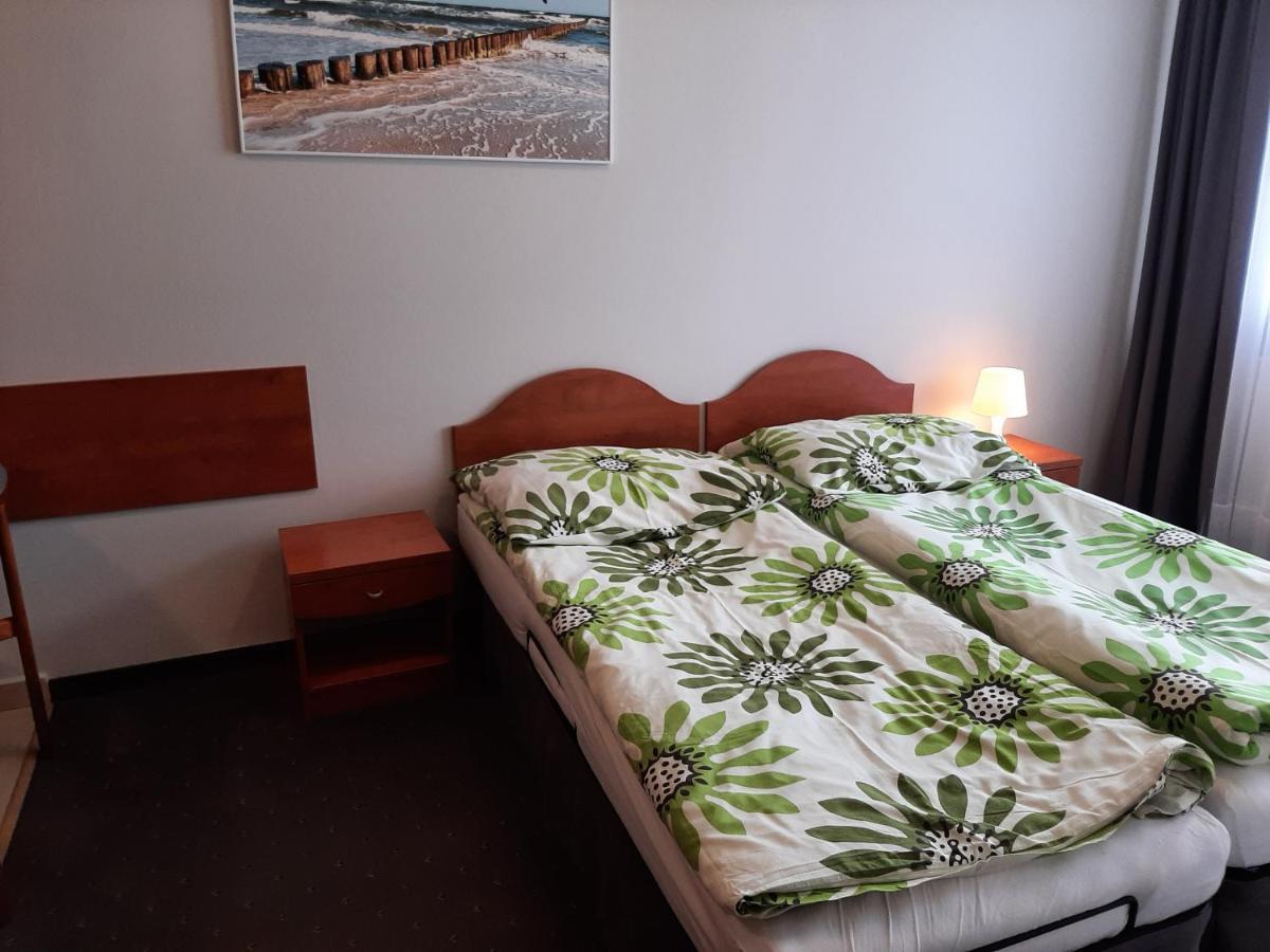 Pensjonat Edana Ustronie Morskie Exterior foto